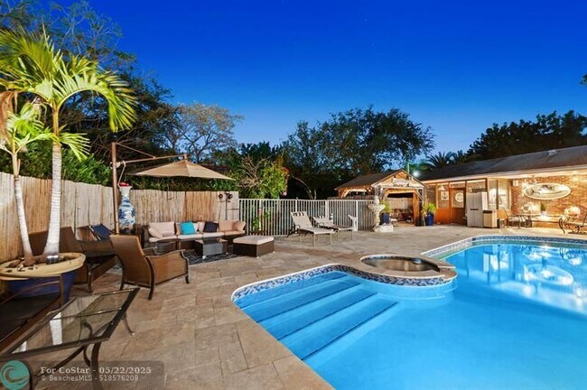Building Photo - 4501 Briarcliff Ln
