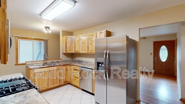 Building Photo - 2527 Mt Vernon St