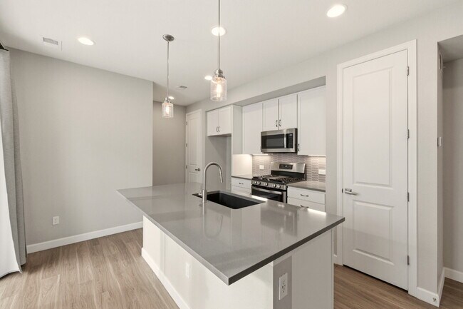 Building Photo - New Build - Brand New Rental - 3 Bedroom 2.5 Bathroom available TODAY!
