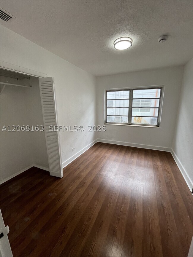Building Photo - 3911 W Flagler St