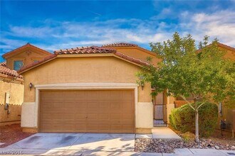 Building Photo - Southwest Three Bedroom Home!!!