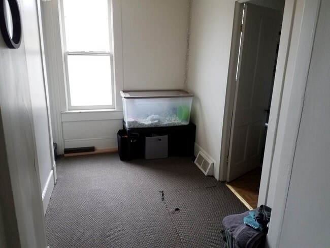 Building Photo - nre1215