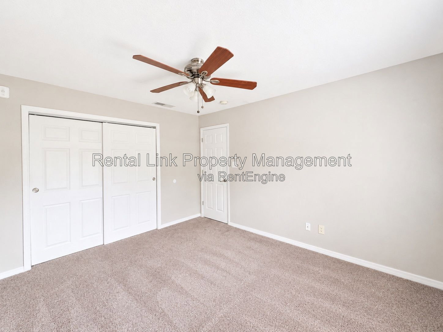 Building Photo - 4728 Beach Dr SE
