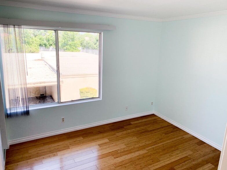 Bed 3 - 7800 Topanga Canyon Blvd