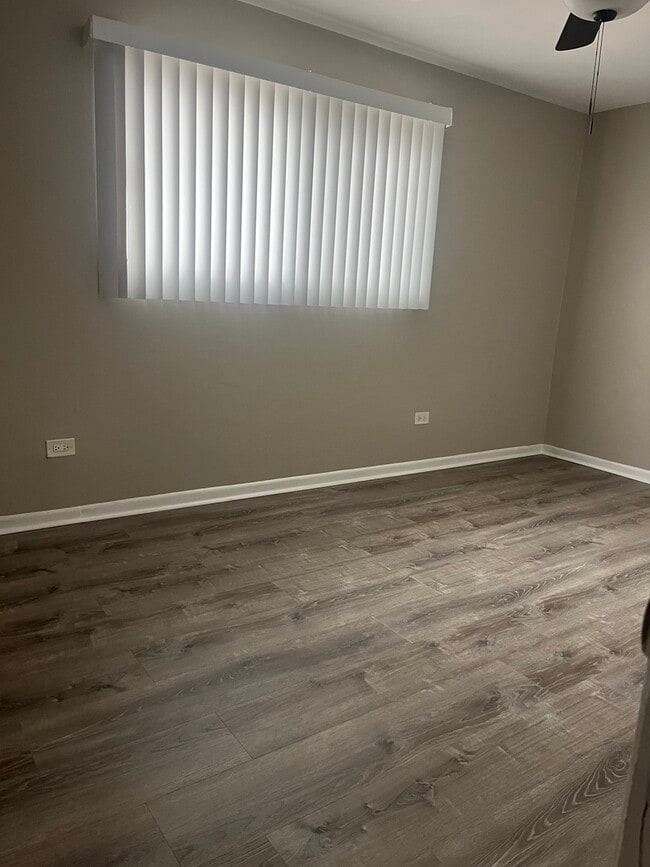 Building Photo - 6045 Marshall Ave