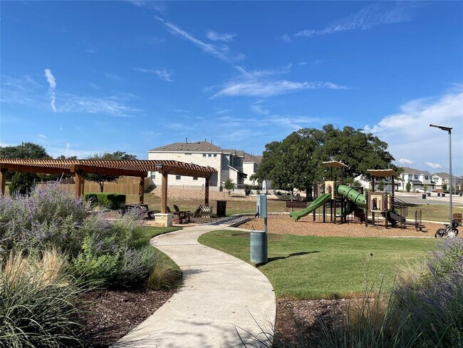 Building Photo - 1516 Sibley Wy