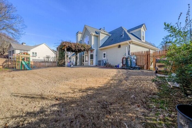 Building Photo - 3890 Cherry Ridge Walk