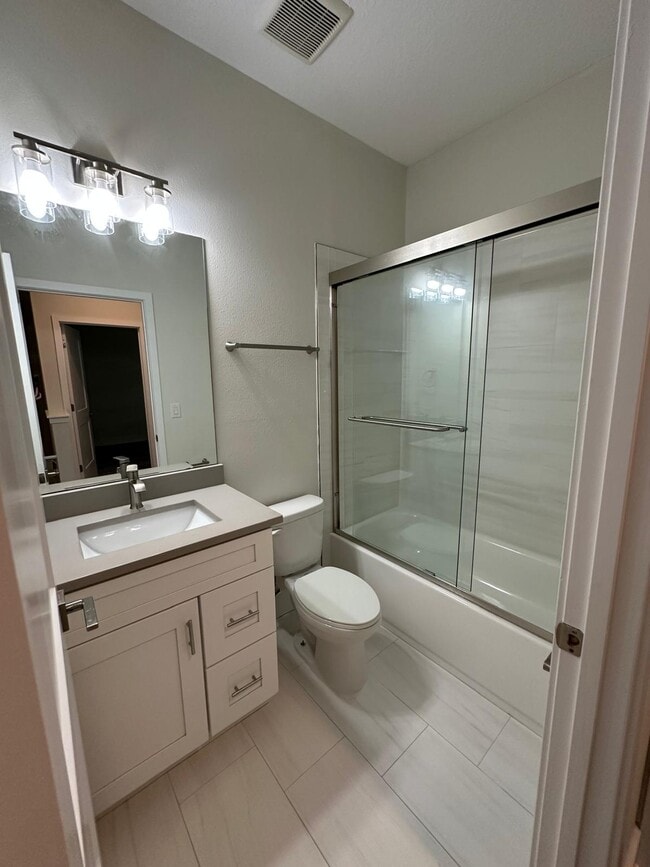 Building Photo - 142-837 Calla Terrace N