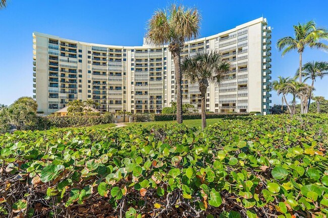 Building Photo - 400 Ocean Trail Way