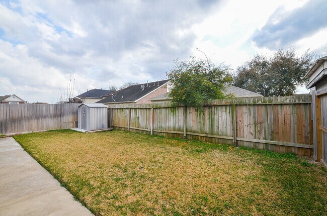 Building Photo - 2115 Bivens Brook Dr