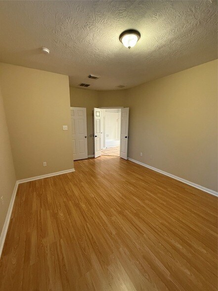 Building Photo - 22031 Falvel Dr