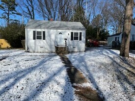 Building Photo - 6630 Fitzhugh Ave