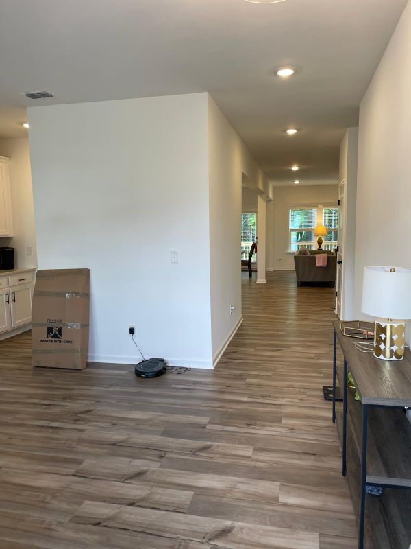 Building Photo - 632 Gilles Ln