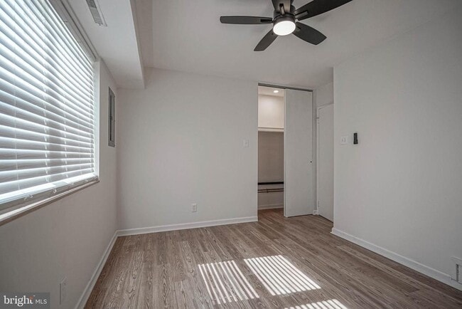 Building Photo - 20 Deborah Ln