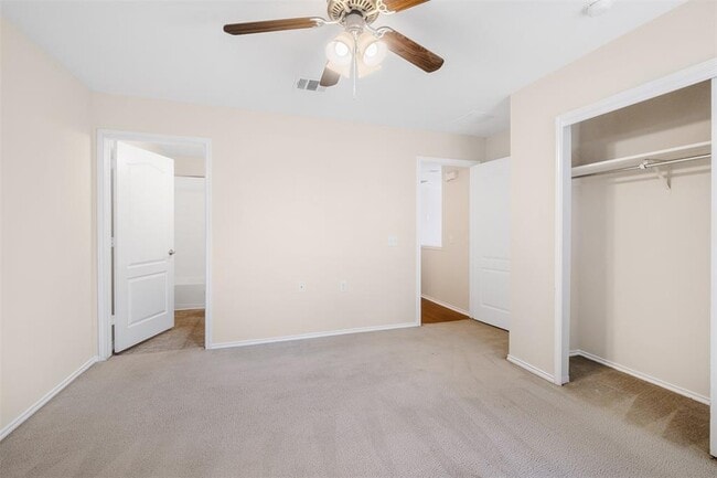 Building Photo - 6905 Derby Downs Dr
