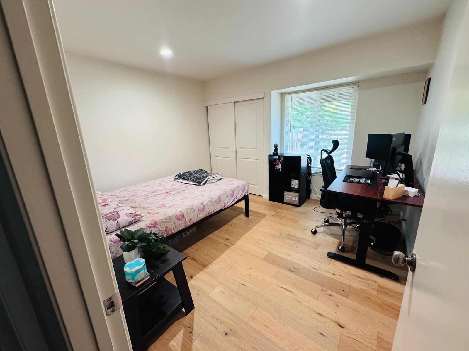 Building Photo - 7185 Via Colina