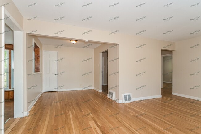Building Photo - 1240 Kilgore Dr