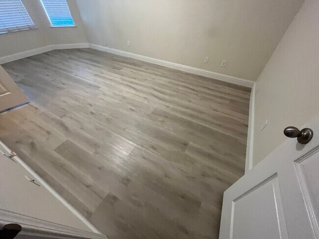 Building Photo - Beautiful Home for rent in Visalia, Ca