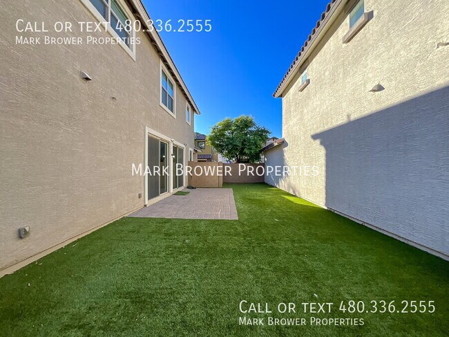 Building Photo - 3328 W Hayduk Rd