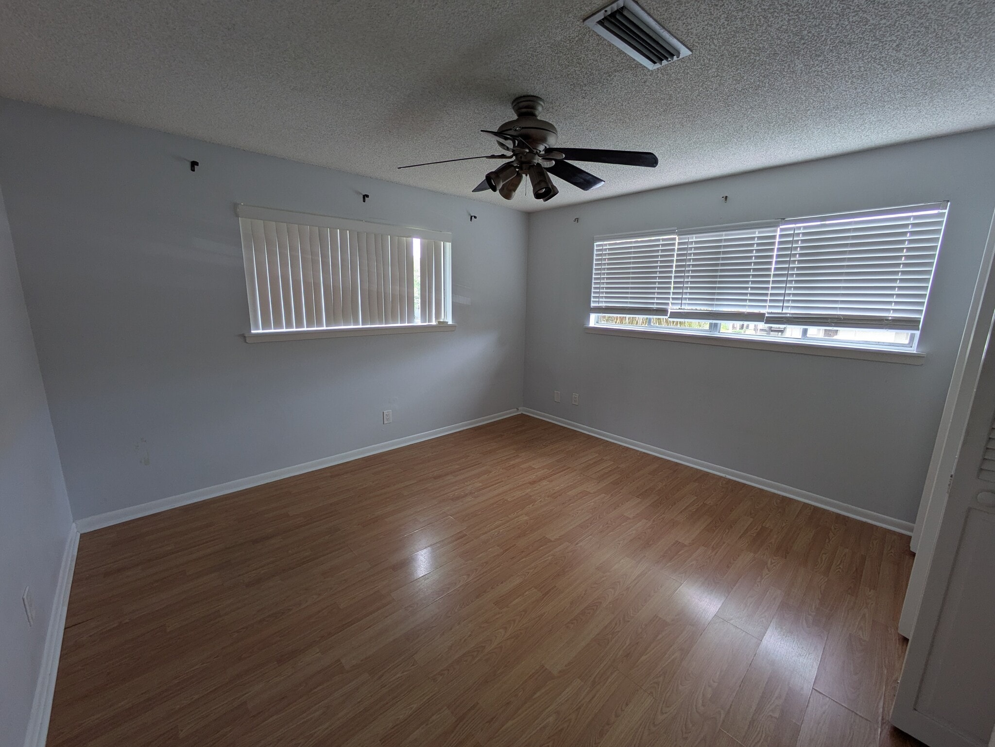 Building Photo - 6303 Newtown Cir