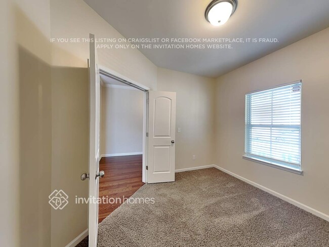 Building Photo - 7048 McLothian Ln