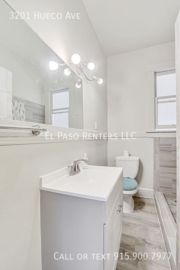 Building Photo - 3201 Hueco Ave