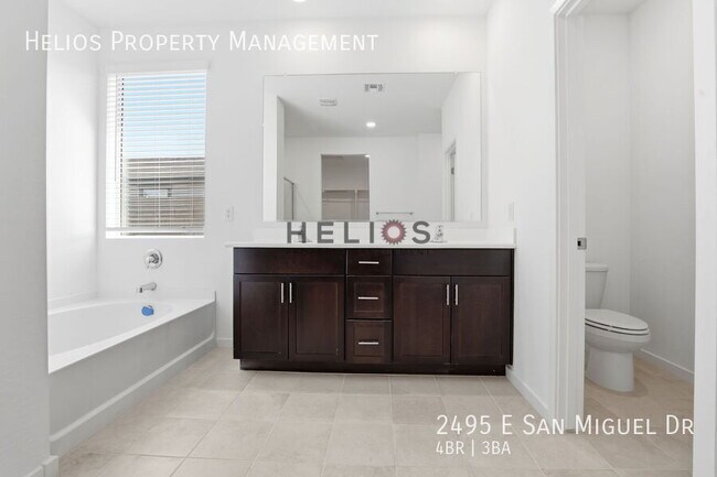 Building Photo - 2495 E San Miguel Dr