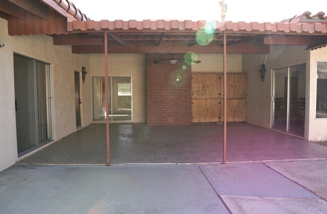 Building Photo - 53815 Avenida Carranza
