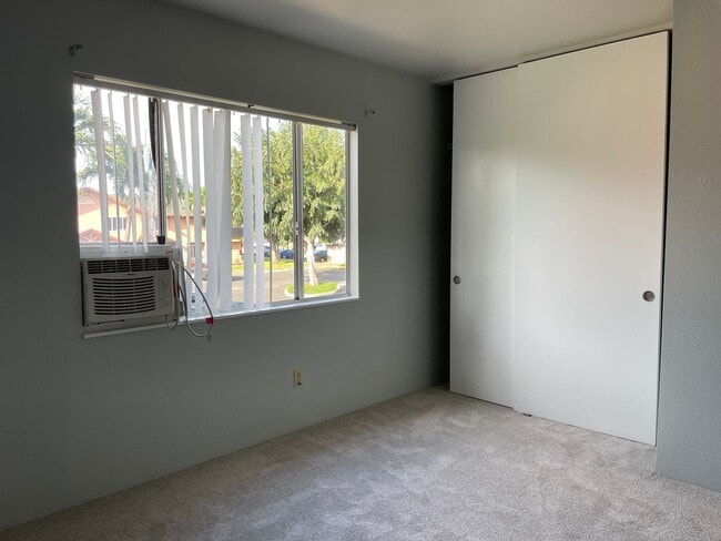 Building Photo - Kulalani Village - Right Next to Kapolei E...
