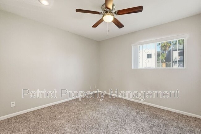 Building Photo - 1702 W Tuckey Ln