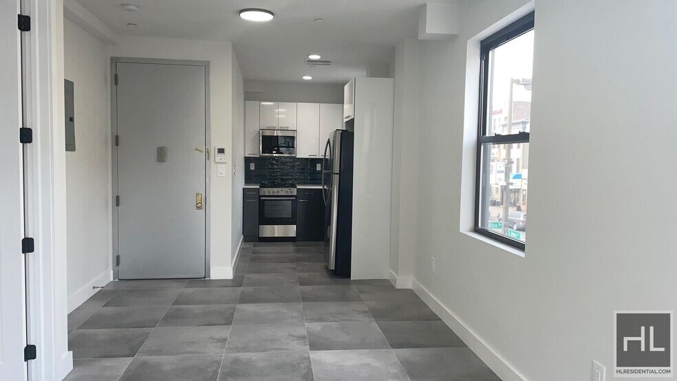 Building Photo - BRAND NEW CONSTRUCTED  MODERN  1 BEDROOM w/ LARGE BALCONY /PRIME CROWN HEIGHTS