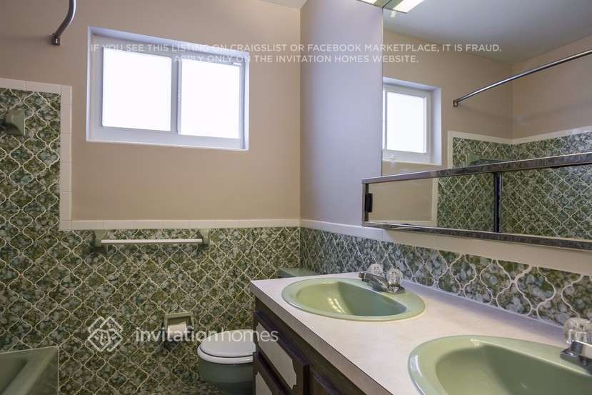 Building Photo - 9020 SW 55th Ct