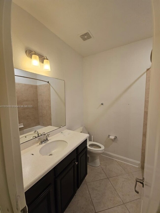 Building Photo - 174 Antilles Rd