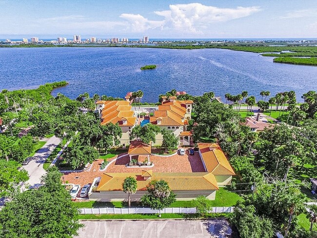 Building Photo - 3 Story Condo on Riverside Drive in Port O...