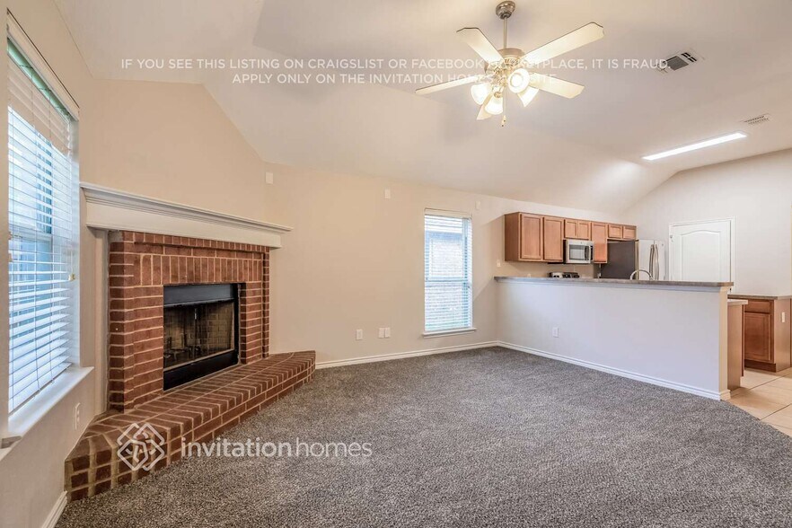 Building Photo - 3849 Cedar Falls Dr