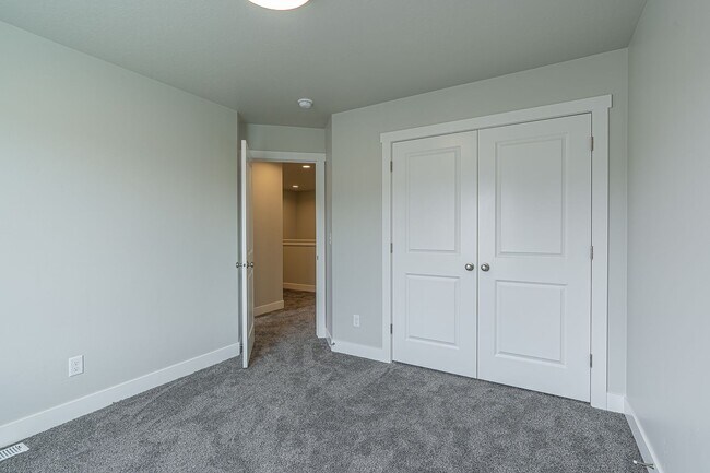 Building Photo - 2205 S 1120 W