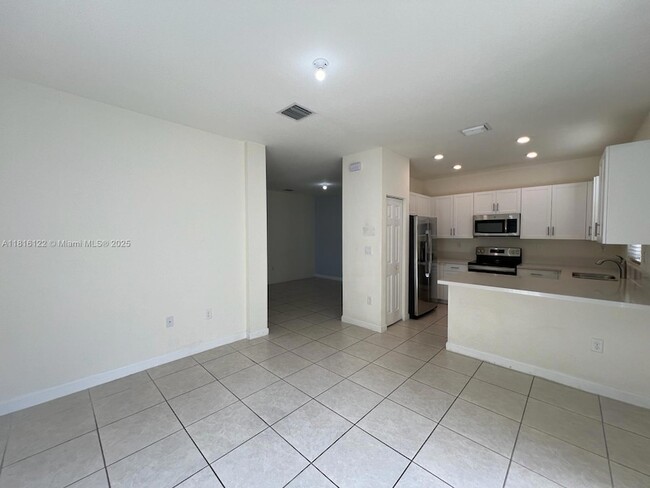 Building Photo - 11066 W 33rd Ln