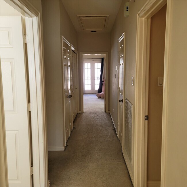 Building Photo - 7111 Harmony Cove Cv