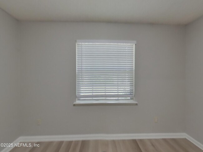 Building Photo - 3373 Millcrest Pl