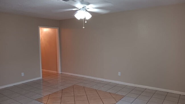 Building Photo - 6630 W Fuqua St