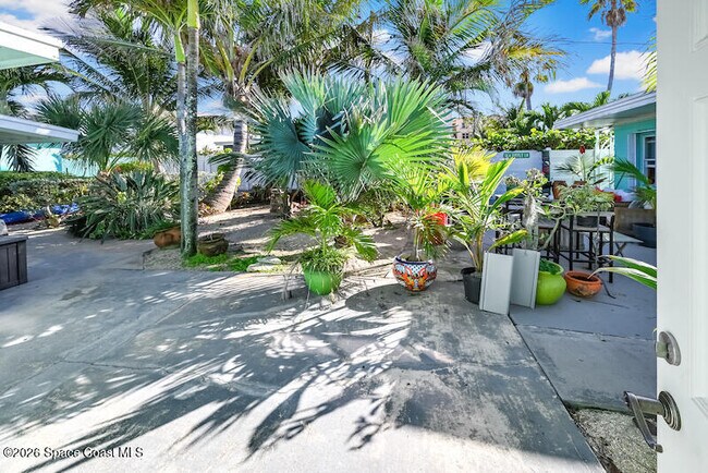 Building Photo - 1365 S Atlantic Ave