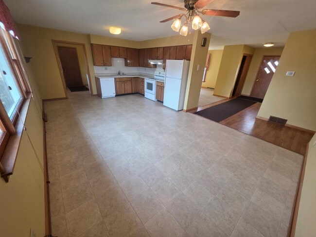 Building Photo - 46258 312th St