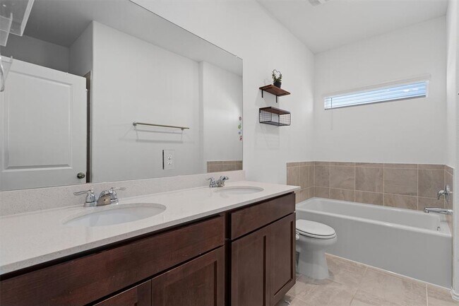 Building Photo - 1512 Weatherford Ln