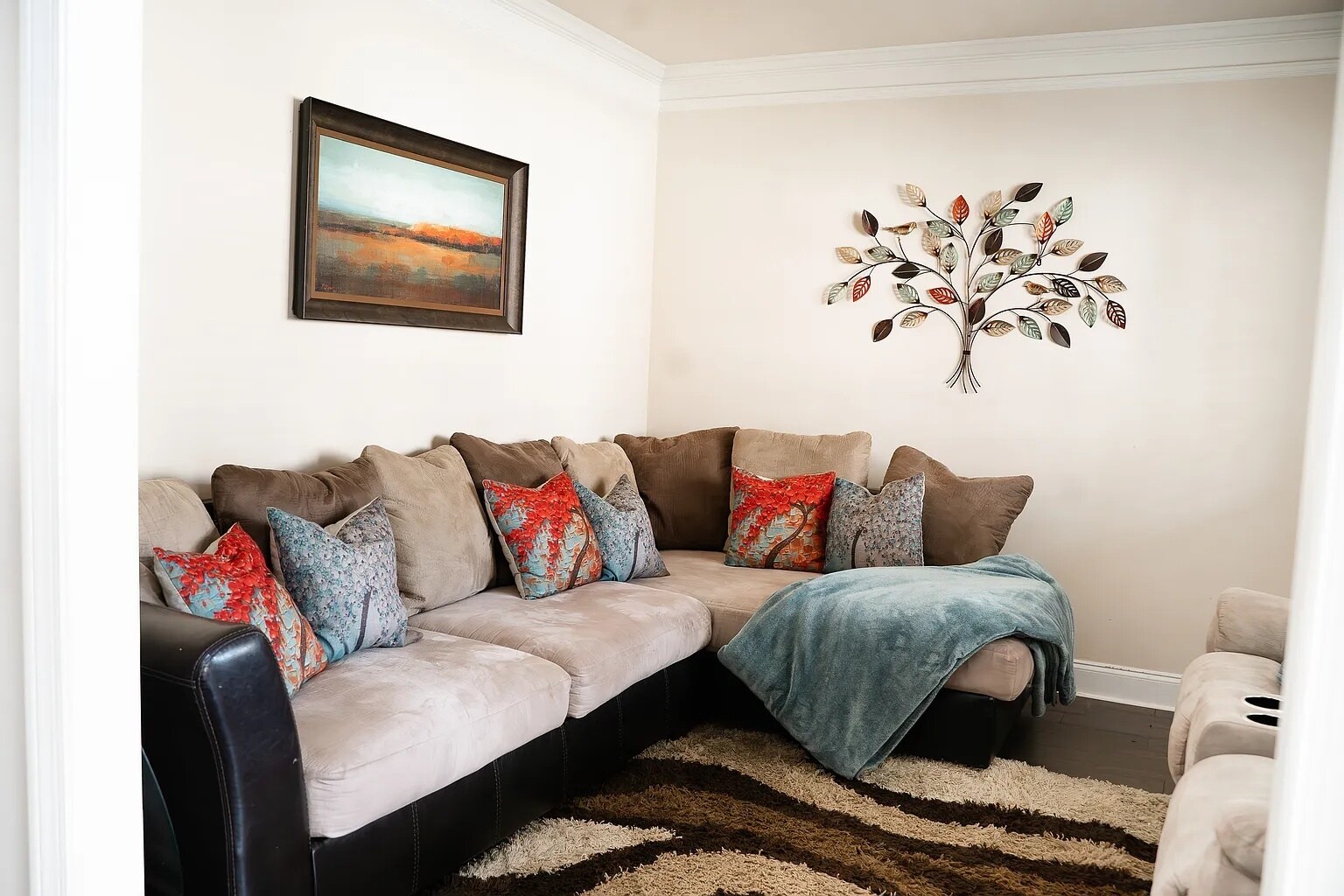 Building Photo - 4433 Pond Edge Rd