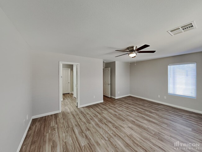 Building Photo - 72 Japonica Ave