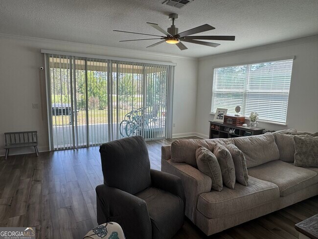 Building Photo - 205 Starboard Ct