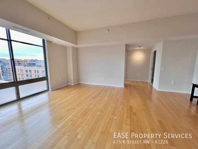 Building Photo - 475 K St NW