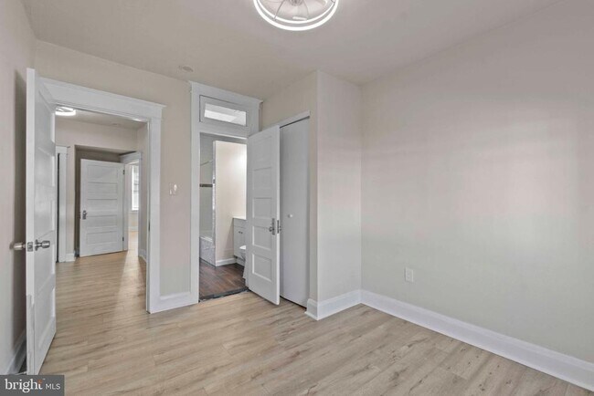 Building Photo - 2806 Ashland Ave