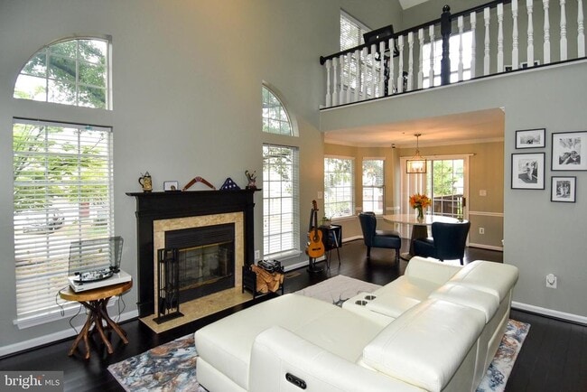 Building Photo - 406 Fortress Way