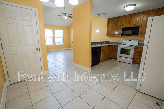 Building Photo - 3314 Sawtooth Dr